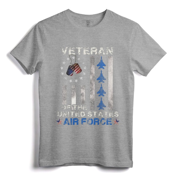 Vintage Veteran Of The United States Air Force T-Shirt - Patriotic US Air Force Apparel with Betsy Ross Flag for Veterans and Family