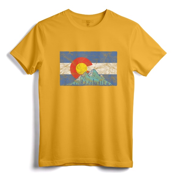 Vintage Retro Colorado Flag and Rocky Mountains T-Shirt - Distressed Style Tee for Nature Lovers and Outdoor Enthusiasts