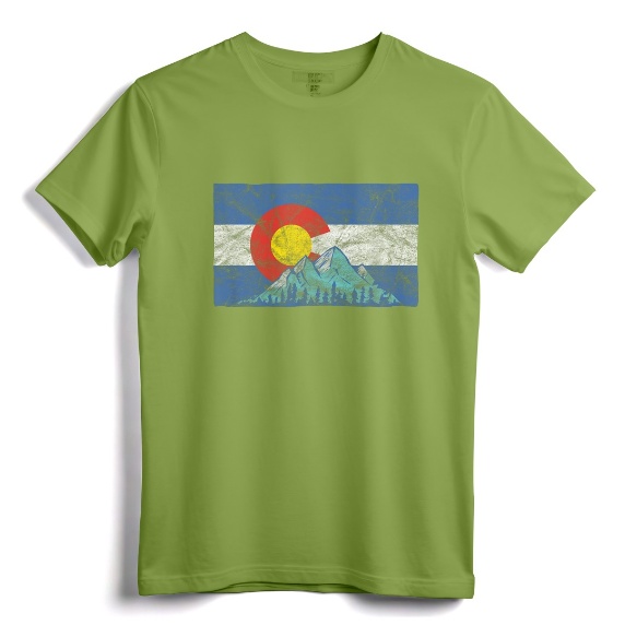 Vintage Retro Colorado Flag and Rocky Mountains T-Shirt - Distressed Style Tee for Nature Lovers and Outdoor Enthusiasts