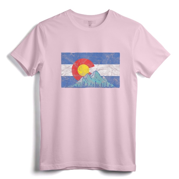 Vintage Retro Colorado Flag and Rocky Mountains T-Shirt - Distressed Style Tee for Nature Lovers and Outdoor Enthusiasts